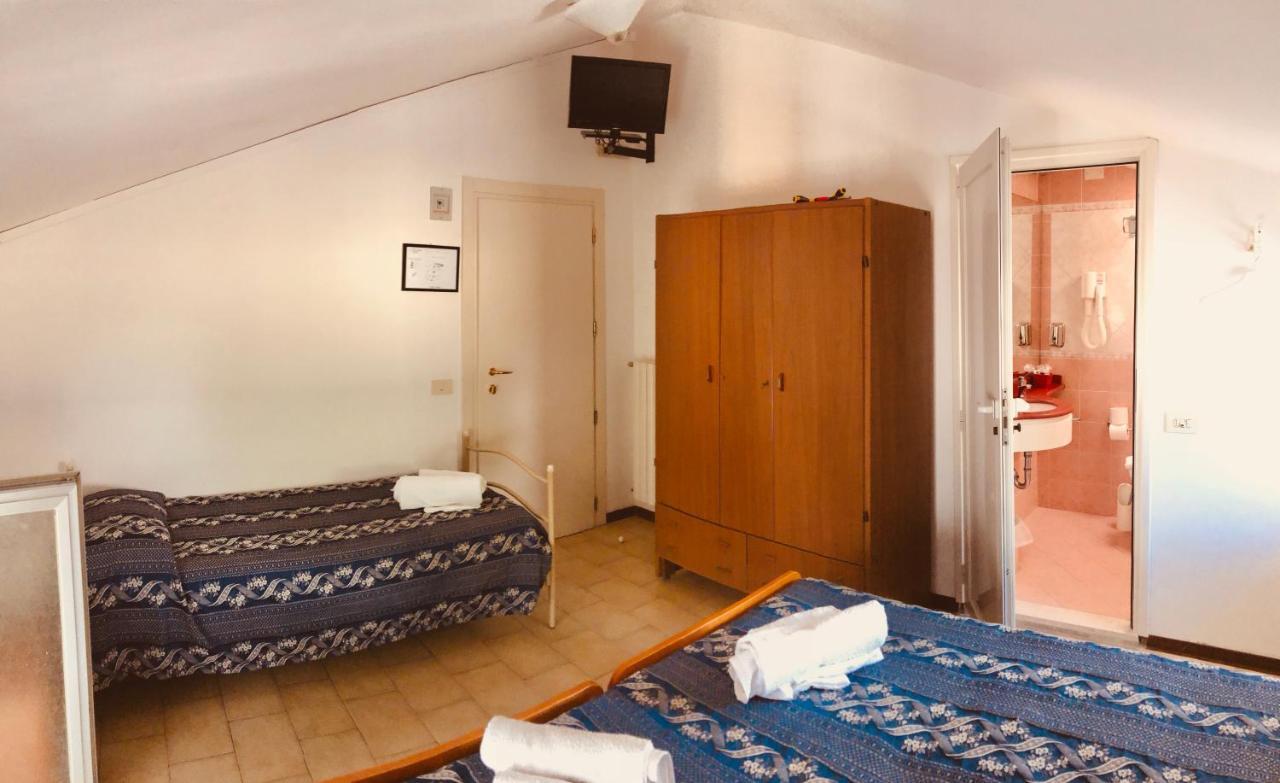 Hotel Villa Lieta Ρίμινι Εξωτερικό φωτογραφία