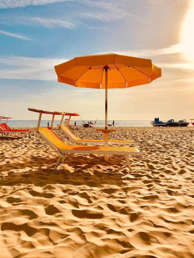 Hotel Villa Lieta Ρίμινι Εξωτερικό φωτογραφία
