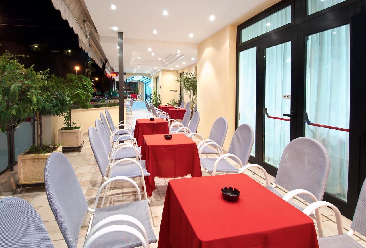Hotel Villa Lieta Ρίμινι Εξωτερικό φωτογραφία
