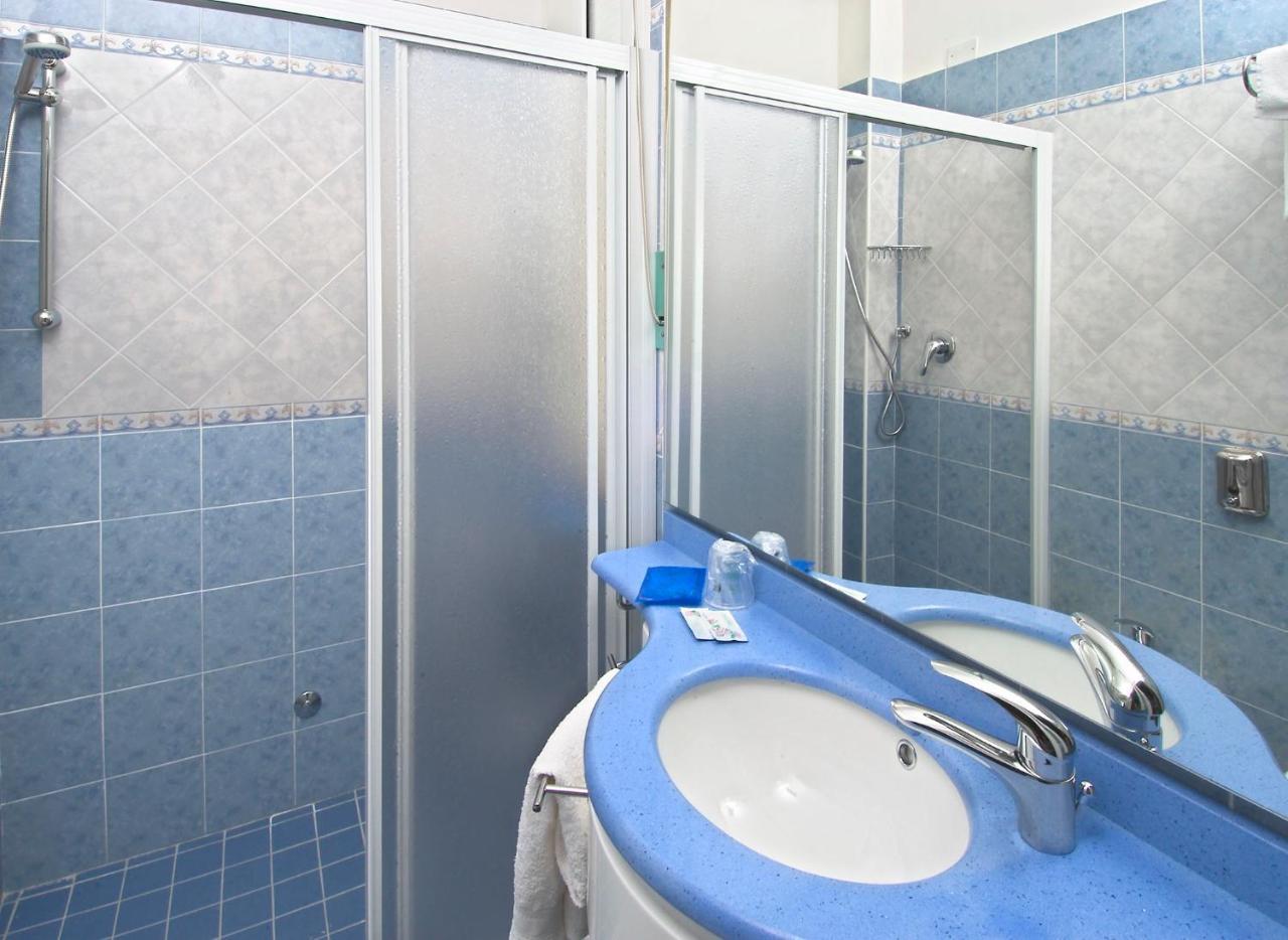 Hotel Villa Lieta Ρίμινι Εξωτερικό φωτογραφία