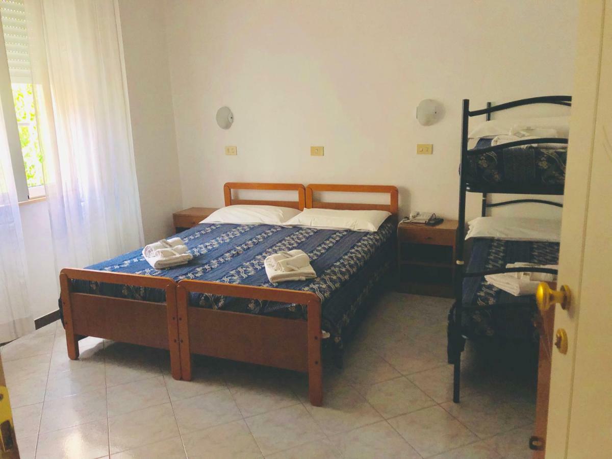 Hotel Villa Lieta Ρίμινι Εξωτερικό φωτογραφία