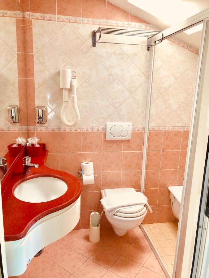 Hotel Villa Lieta Ρίμινι Εξωτερικό φωτογραφία
